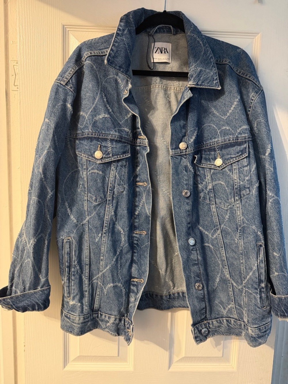 ZARA Light Blue Denim Jacket with Heart Stitch Print sz M/L